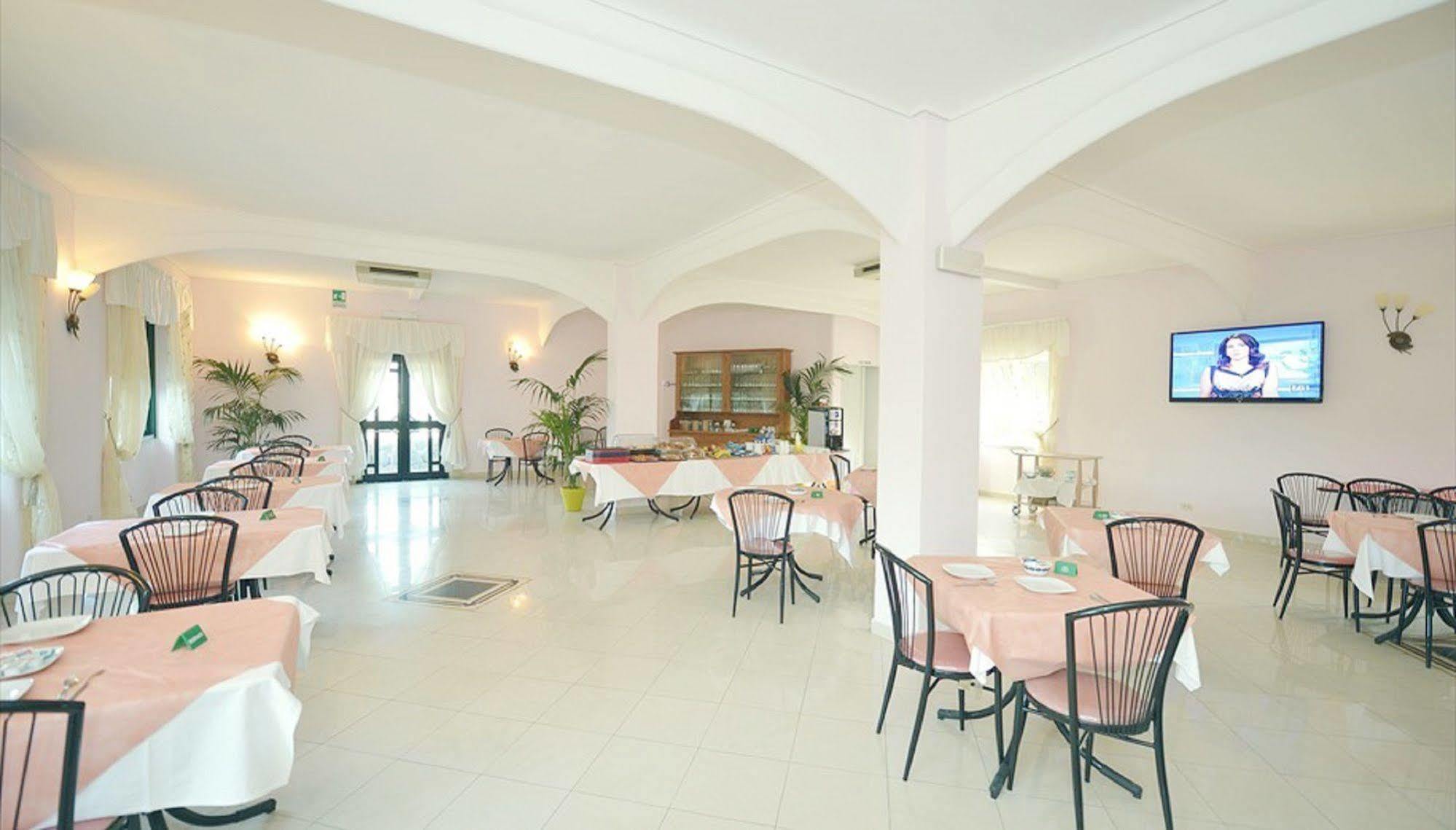 Hotel Riviera Прочида Экстерьер фото